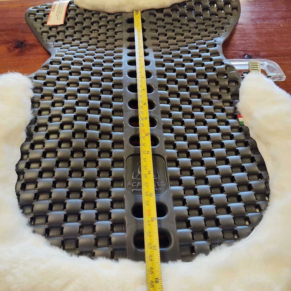 Foam half pad with fleece Like new