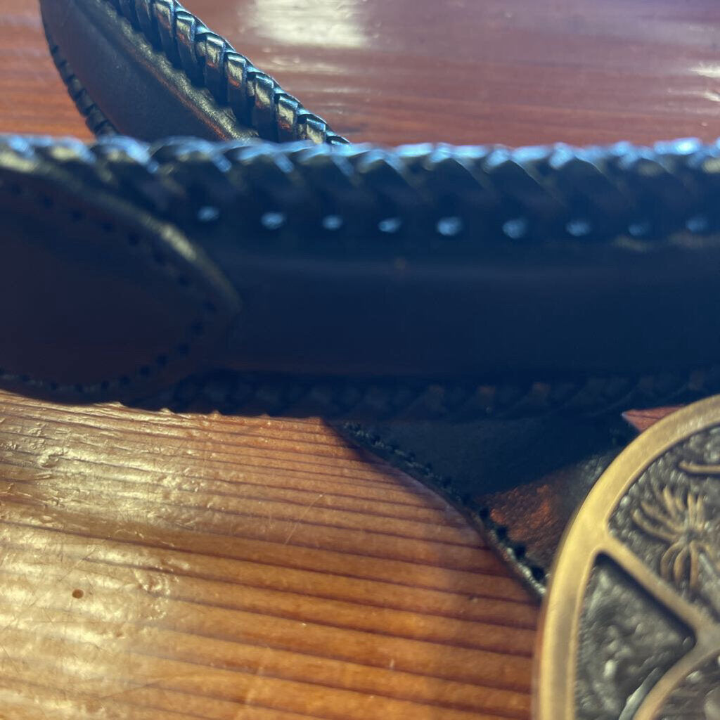 Belt- Woven leather With buckle