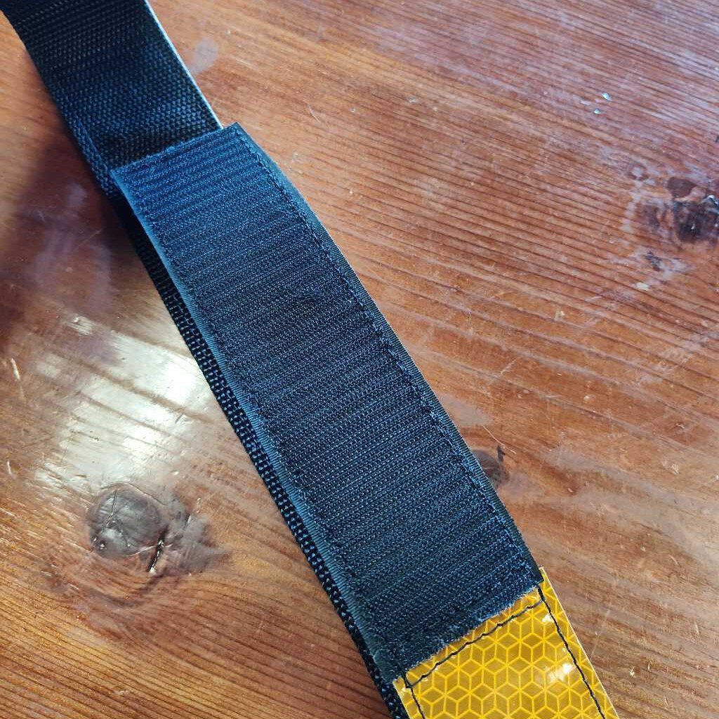 Horse safety neck collars