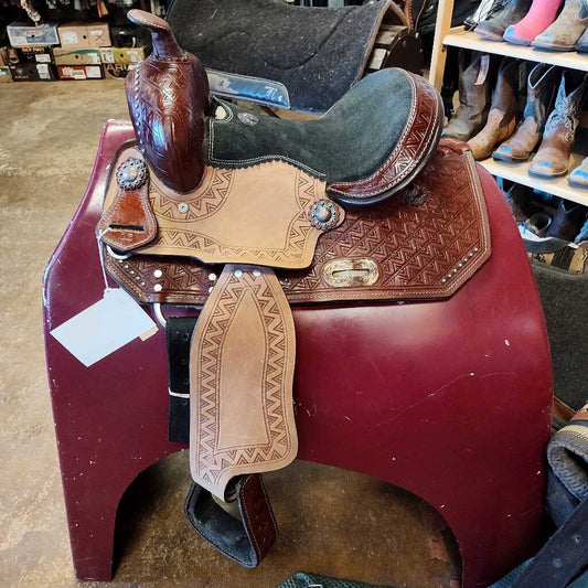 Set- Western/ barrel saddle