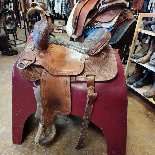 Barrel/ trail saddle