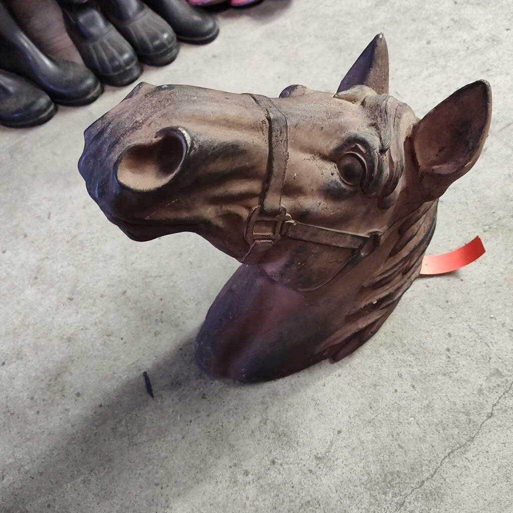 Horse head decor