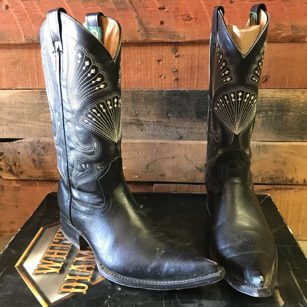 Ladies barn outlet boots