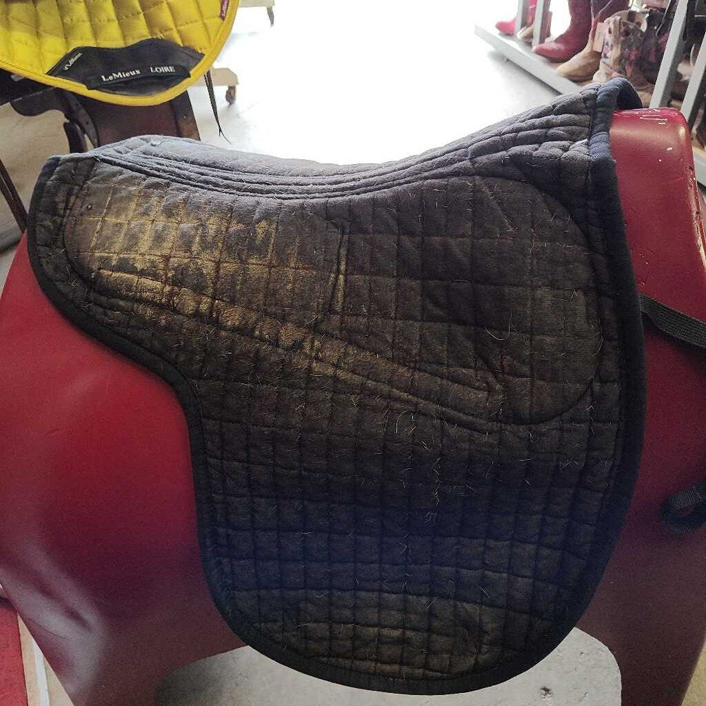 Dressage quilted pad