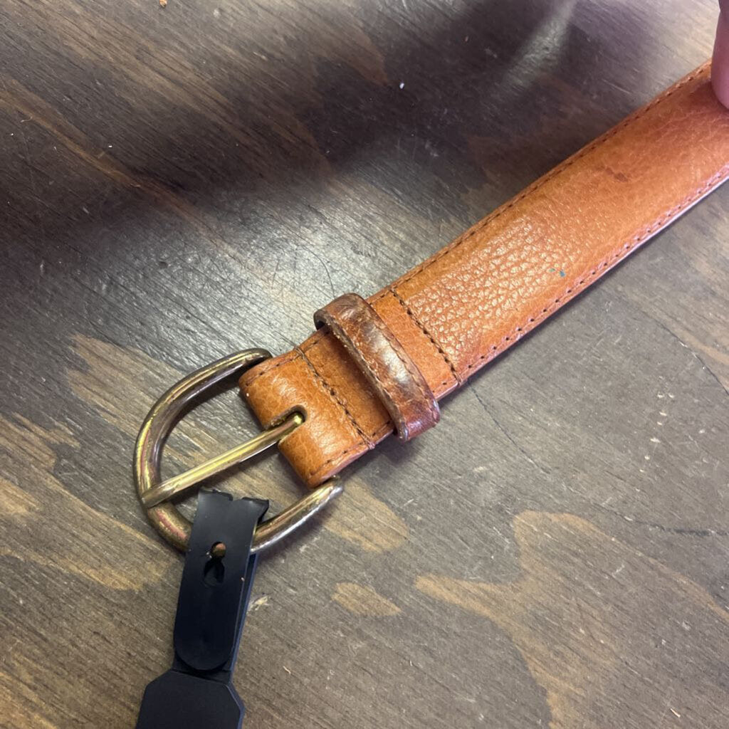 Leather belt- horse head conchos
