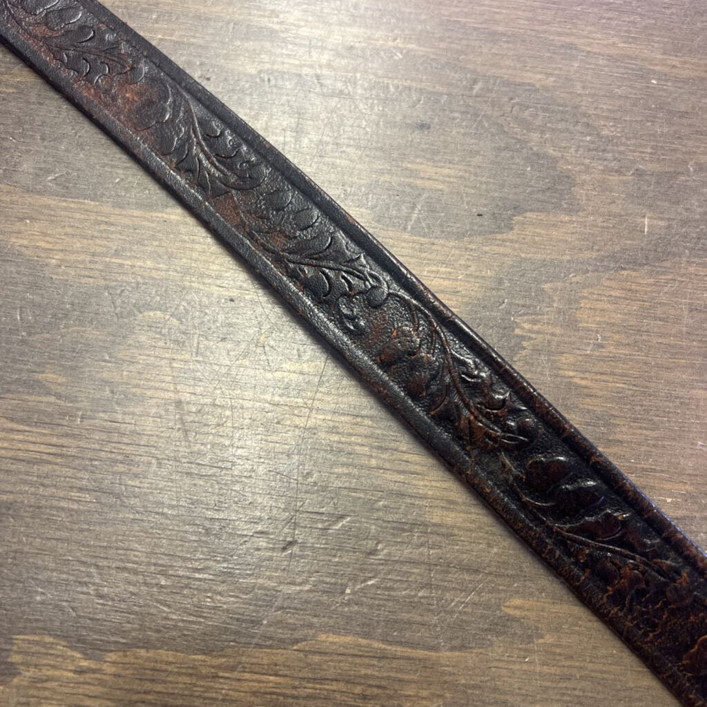 Leather belt- acorn