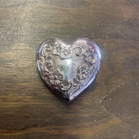 Heart belt buckle