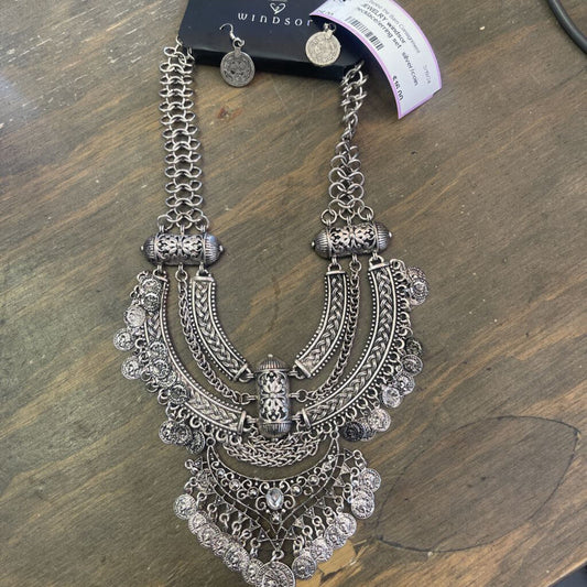 necklace/erring set